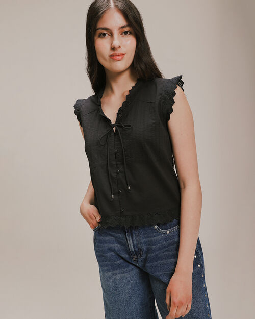 Blusa Eyelets Botones